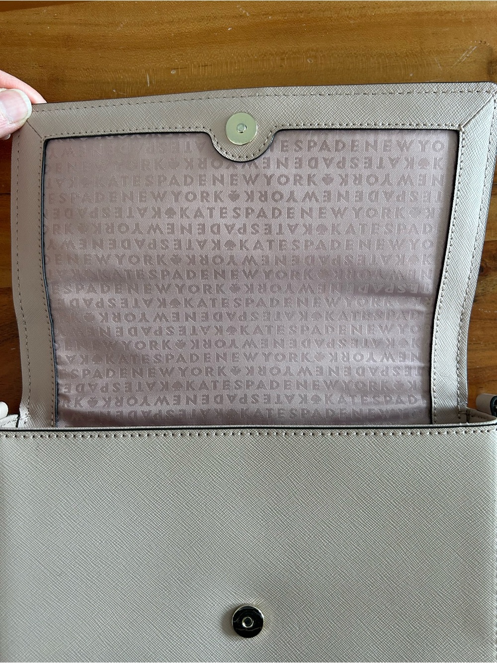 Kate Spade Light Baby Pink Leather Crossbody Chic Flap Closure Shoulder Bag - Picture 5 of 10